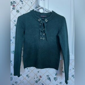 CLEARANCE Women’s S Green Sweater💚